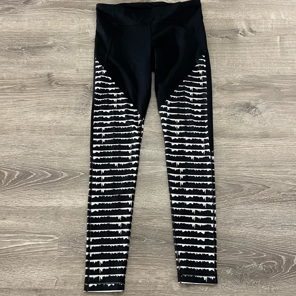 Under Armour leggings Size M
